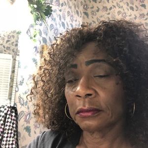 Meet your Posher, Janice